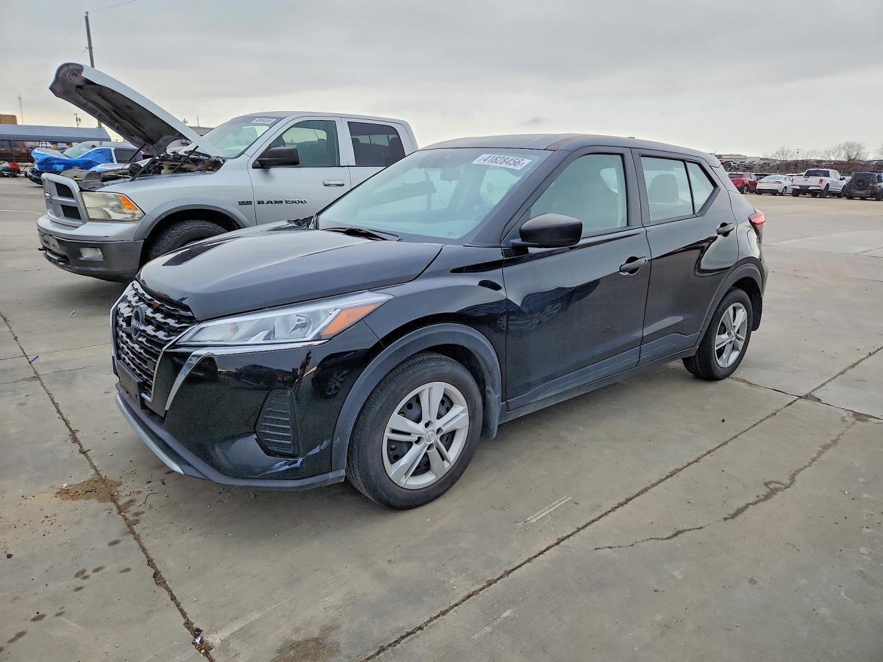 2024 Nissan Kicks S - zdjęcie główne