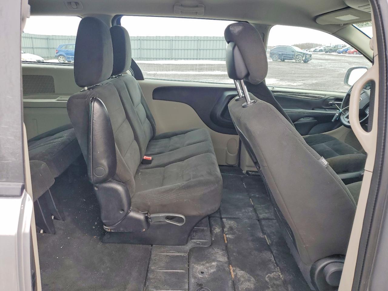 2016 Dodge Grand Caravan Se - zdjęcie 11