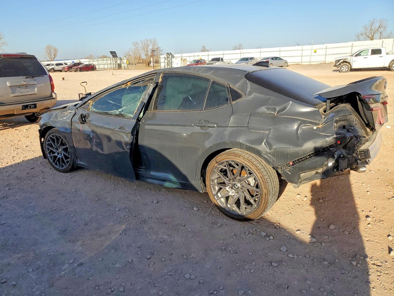 2025 Toyota Camry Xse - zdjęcie 2