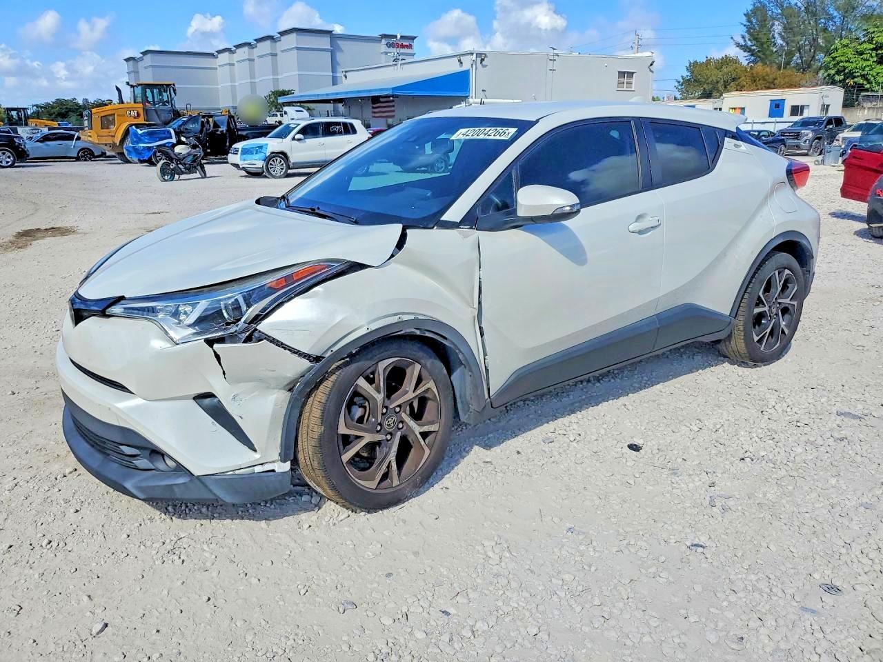 2018 Toyota C-Hr Xle Premium - zdjęcie główne