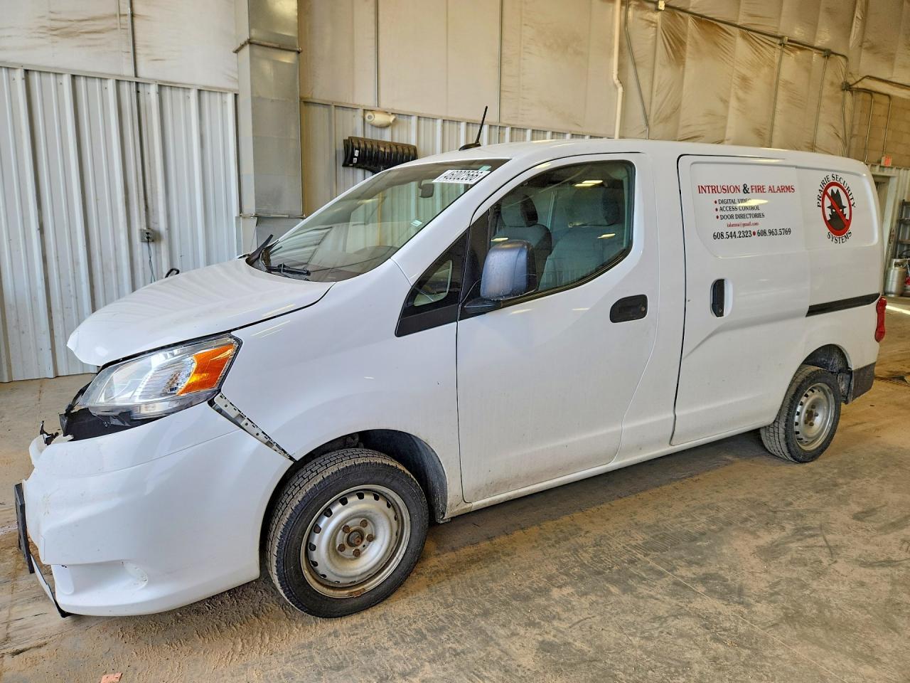 2020 Nissan Van - zdjęcie główne