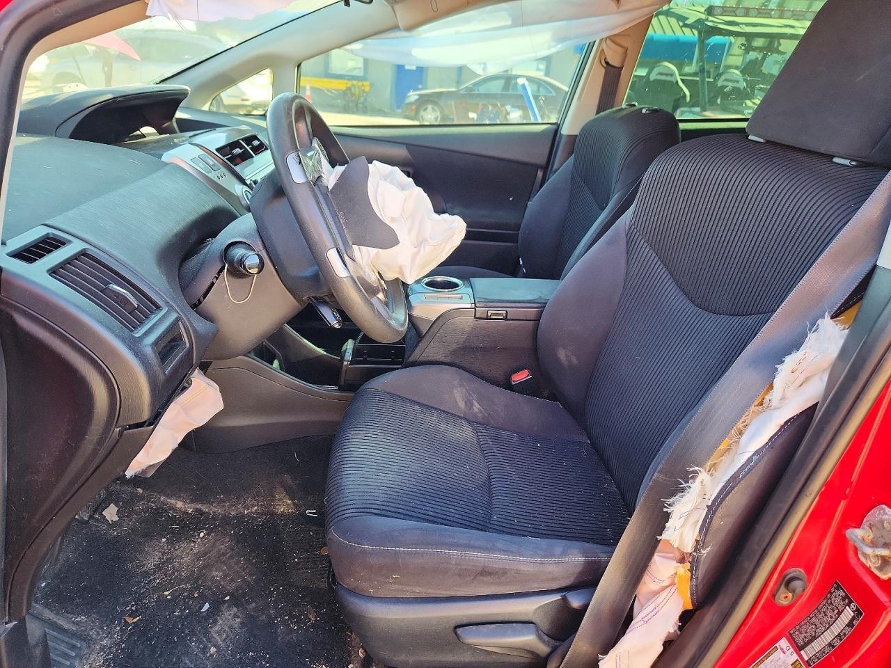 2015 Toyota Prius V Two - zdjęcie 7