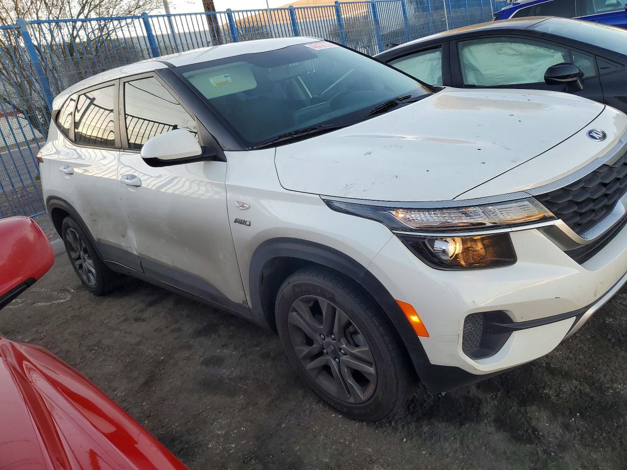 2021 Kia Seltos Lx - zdjęcie 4