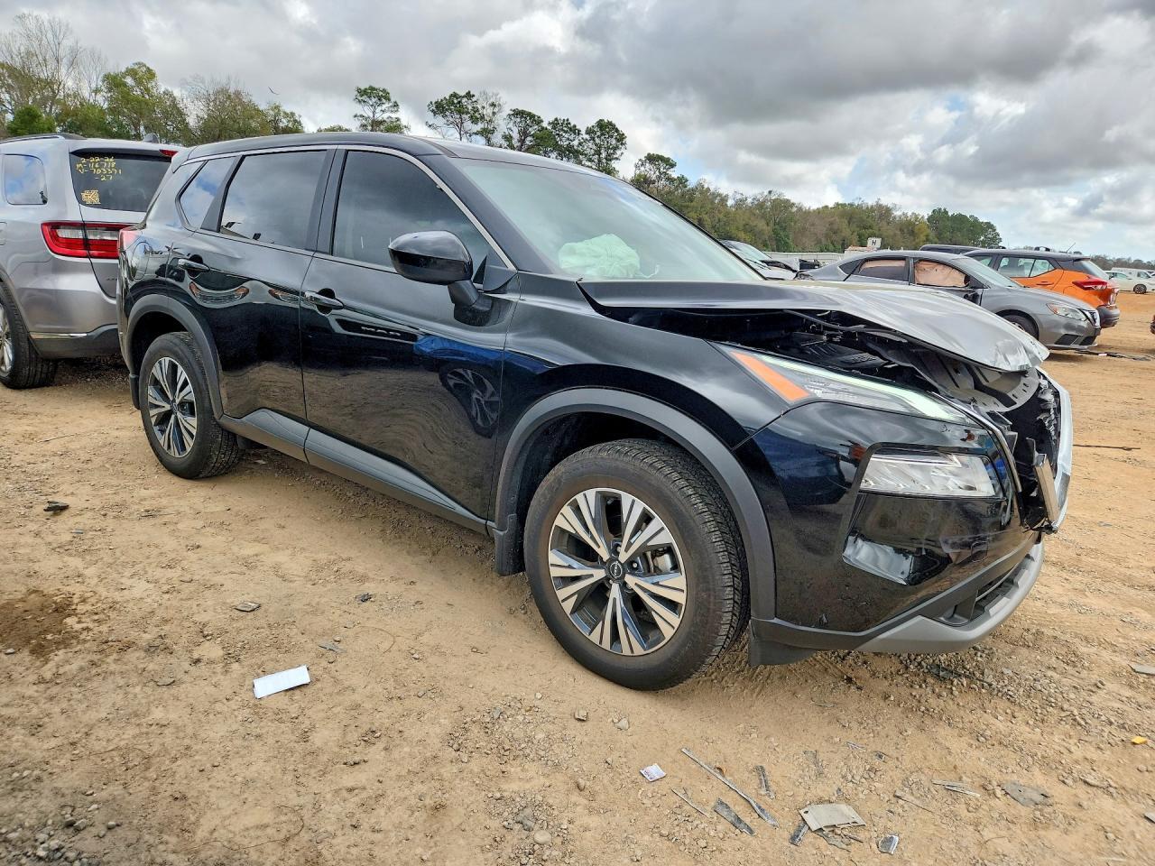 2023 Nissan Rogue Sv - zdjęcie 4