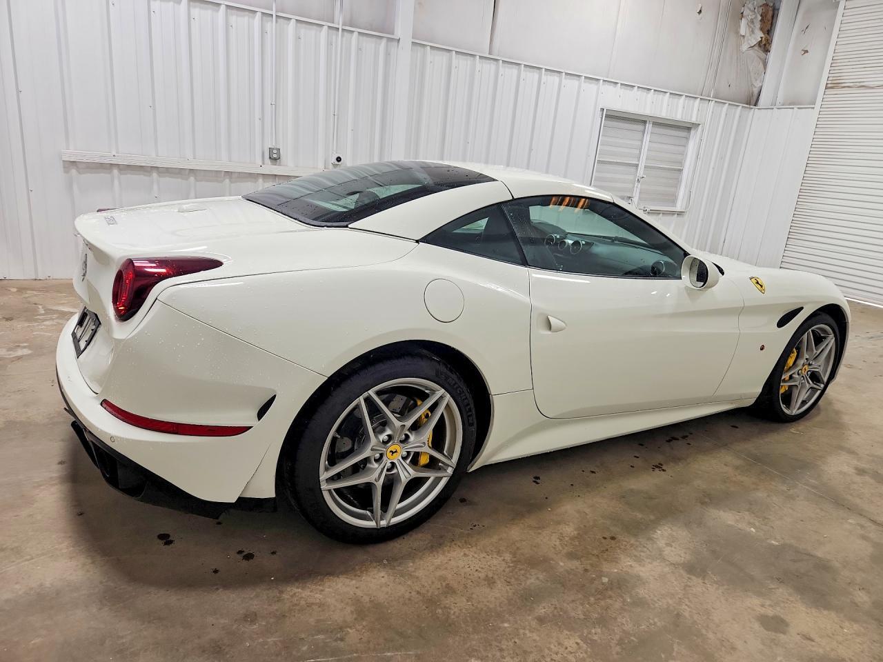 2015 Ferrari California T - zdjęcie 3