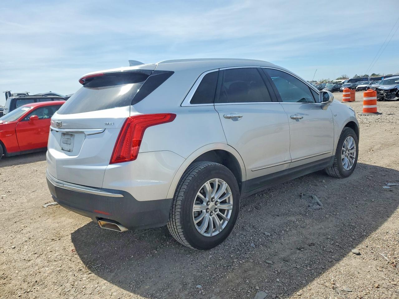 2017 Cadillac Xt5 - zdjęcie 3