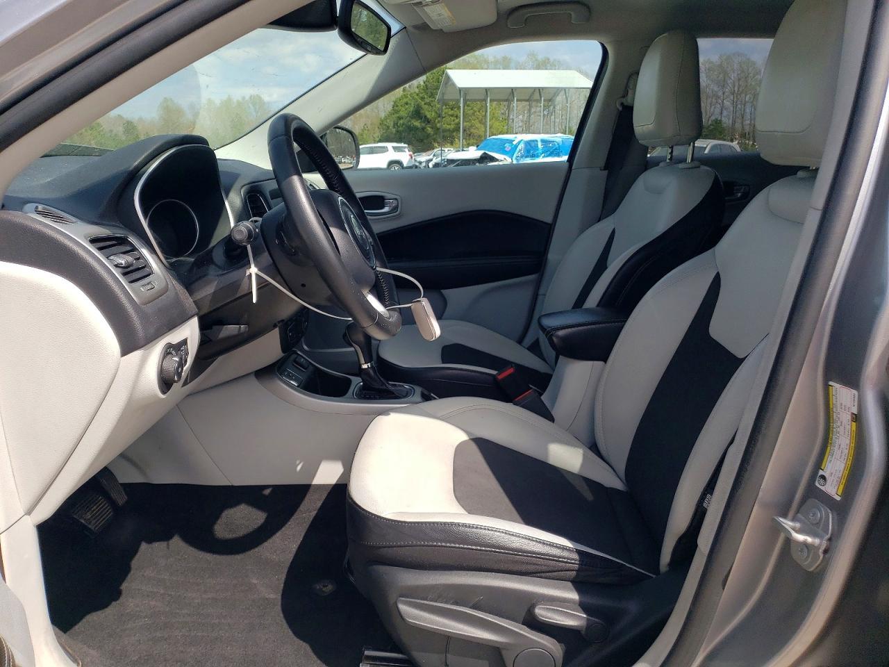 2019 Jeep Compass Latitude - zdjęcie 7