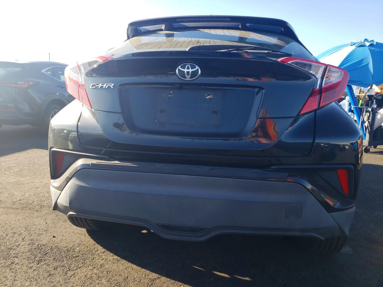 2019 Toyota C-Hr Le - zdjęcie 6