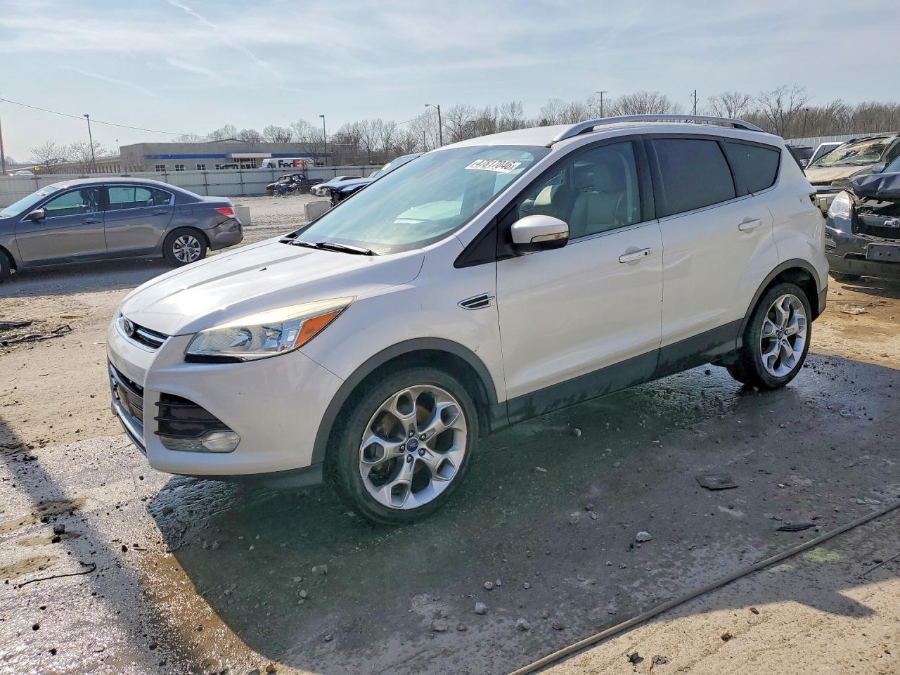 2015 Ford Escape Titanium - zdjęcie główne