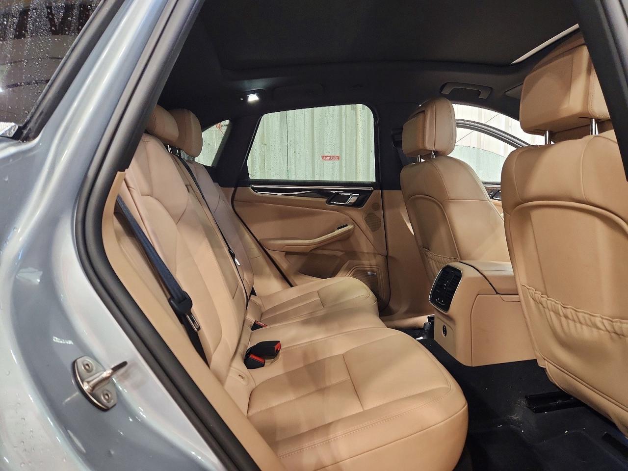 2022 Porsche Macan S - zdjęcie 11