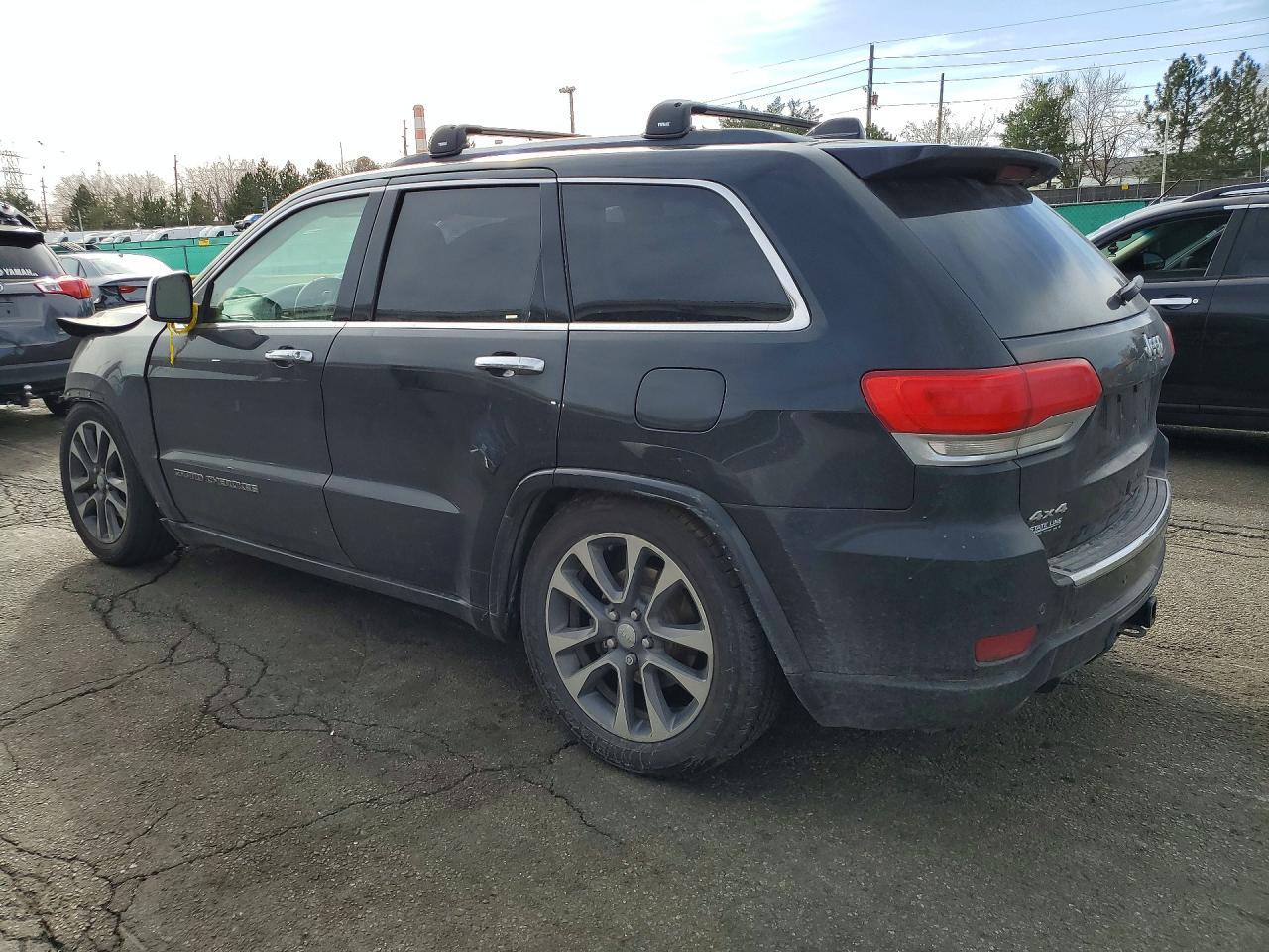 2017 Jeep Grand Cherokee Overland - zdjęcie 2