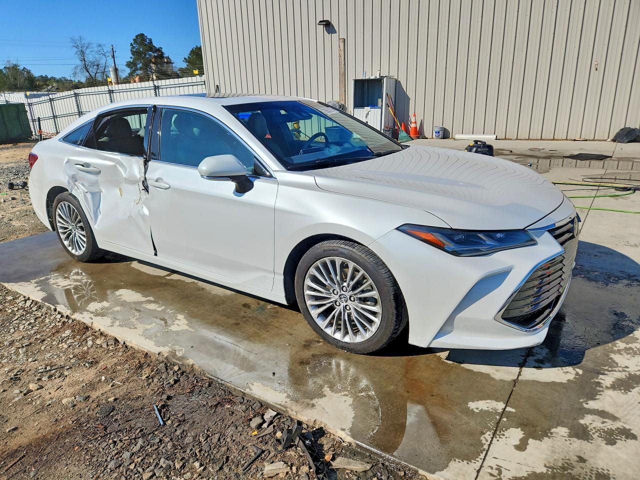 2019 Toyota Avalon Limited - zdjęcie 4