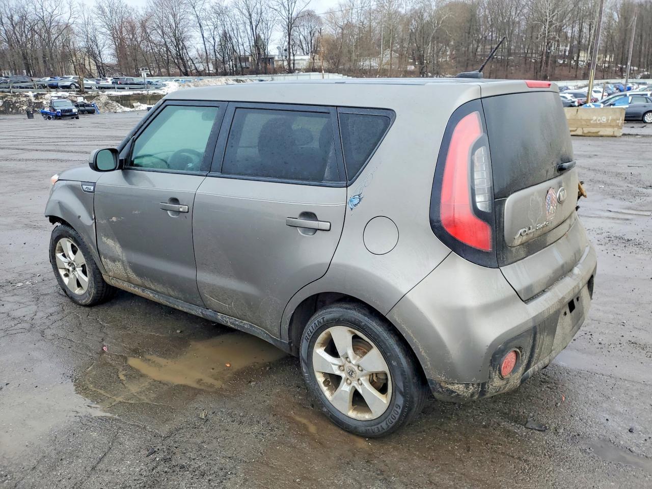 2017 Kia Soul Base - zdjęcie 2