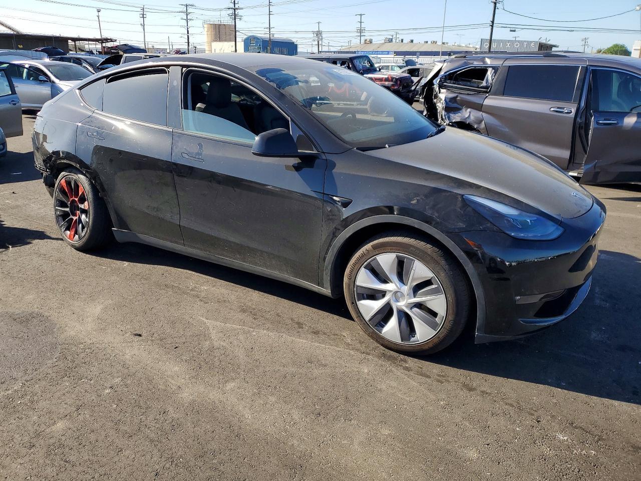 2023 Tesla Model Y - zdjęcie 4