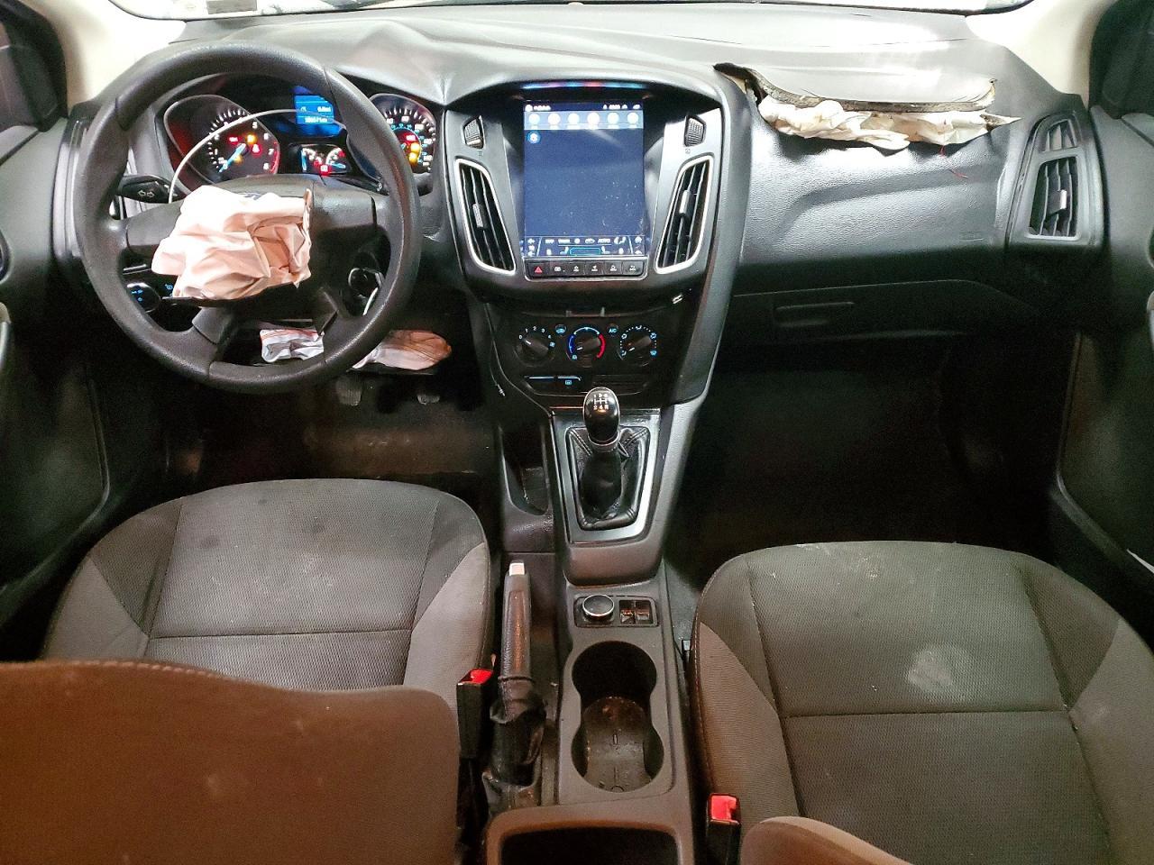 2013 Ford Focus S - zdjęcie 8