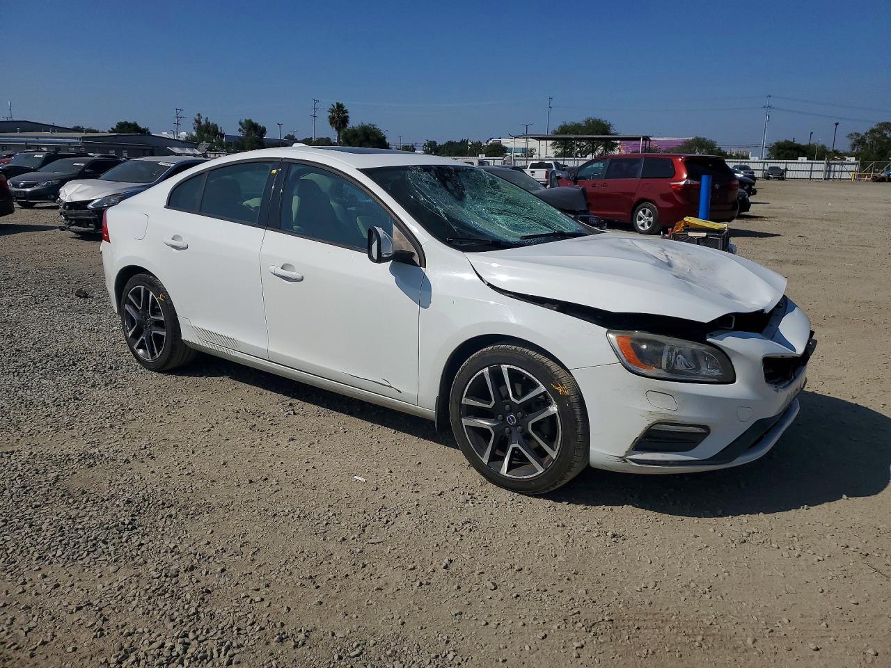2017 Volvo S60 - zdjęcie 4