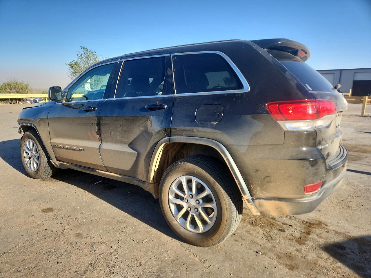 2022 Jeep Grand Cherokee Laredo E - zdjęcie 2