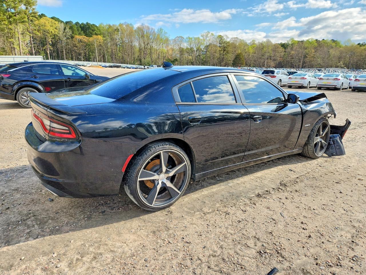 2015 Dodge Charger R - zdjęcie 3