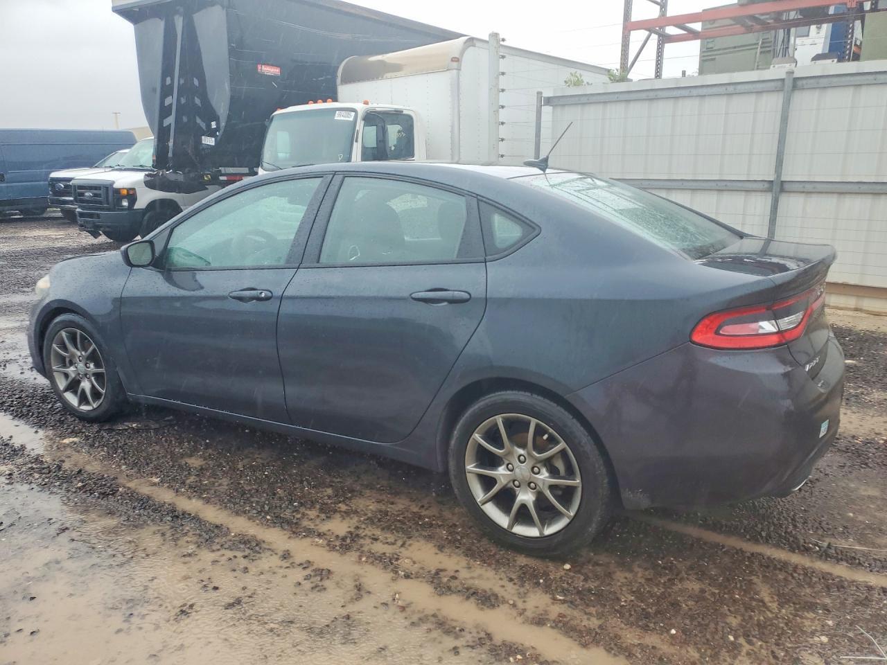 2014 Dodge Dart Sxt - zdjęcie 2