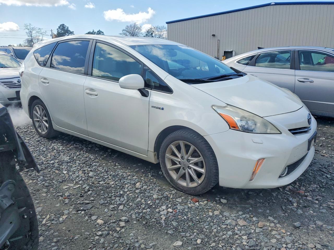 2013 Toyt Prius V - zdjęcie 4