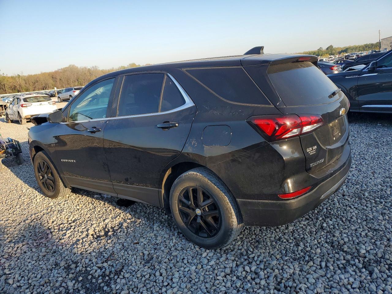 2022 Chevrolet Equinox Awd Lt - zdjęcie 2