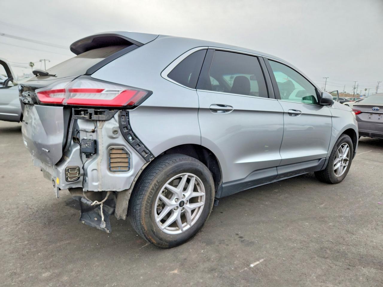 2023 Ford Edge Sel - zdjęcie 3