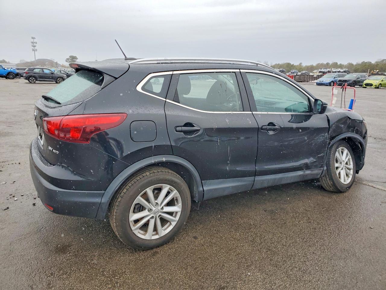 2017 Nissan Rogue Sport Sv - zdjęcie 3