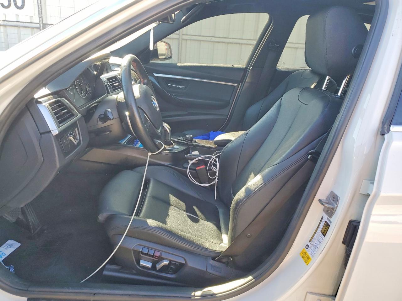 2018 BMW 330 I - zdjęcie 7