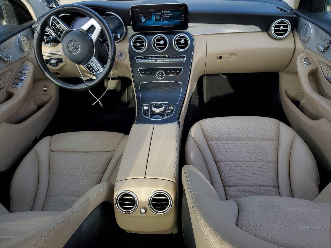 2020 Mercedes-Benz C 300 - zdjęcie 8