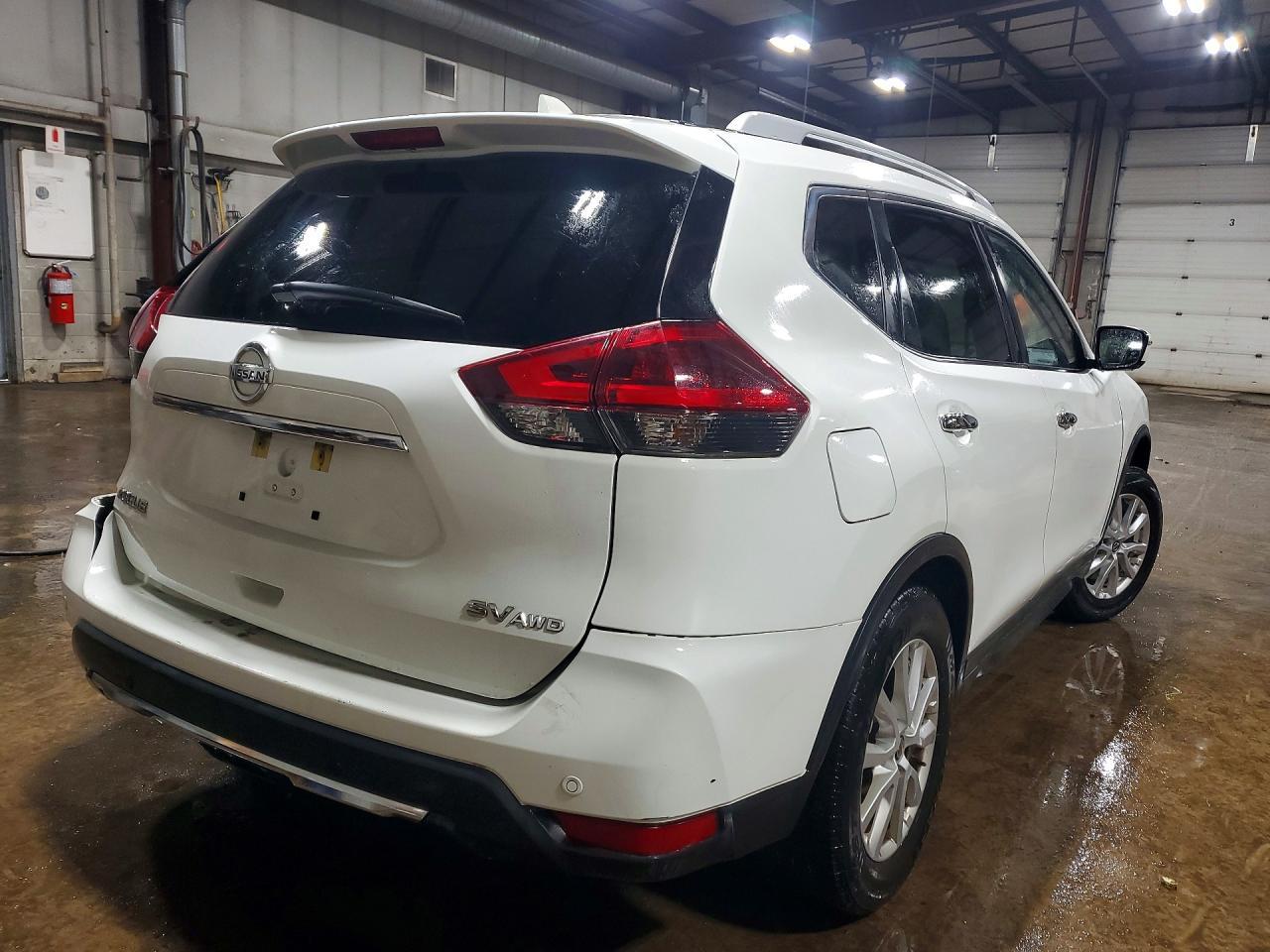 2020 Nissan Rogue Sv - zdjęcie 3