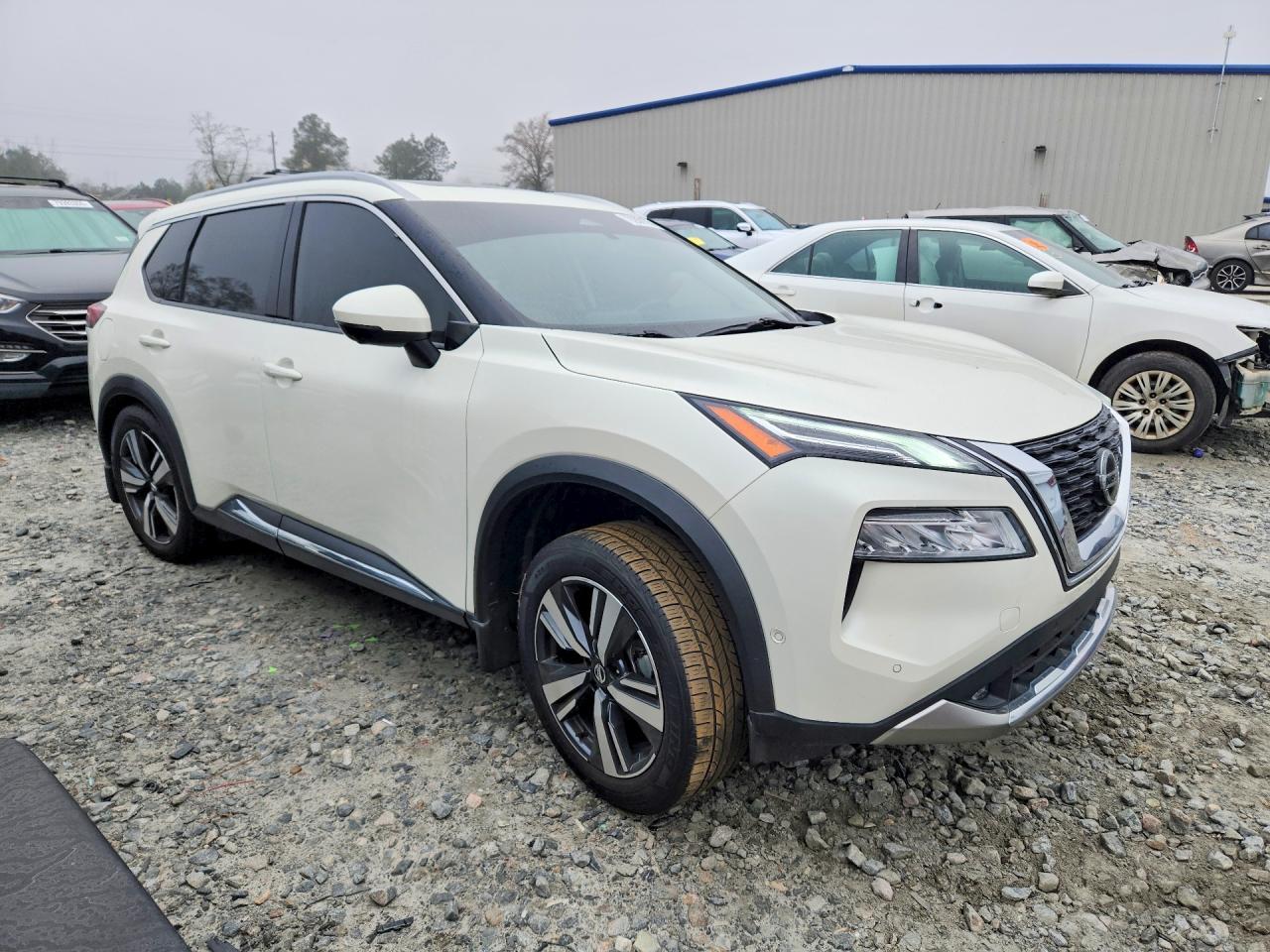 2021 Nissan Rogue Platinum - zdjęcie 4