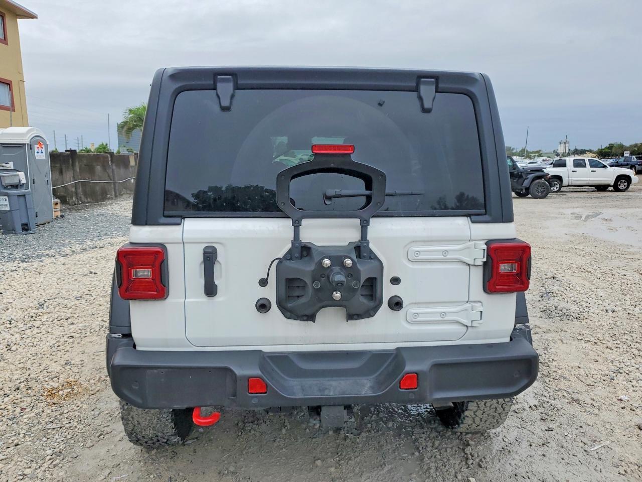 2024 Jeep Wrangler Rubicon - zdjęcie 6