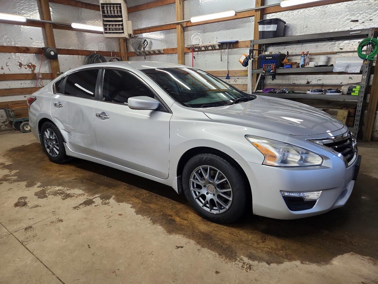 2015 Nissan Altima 2.5 S - zdjęcie 4