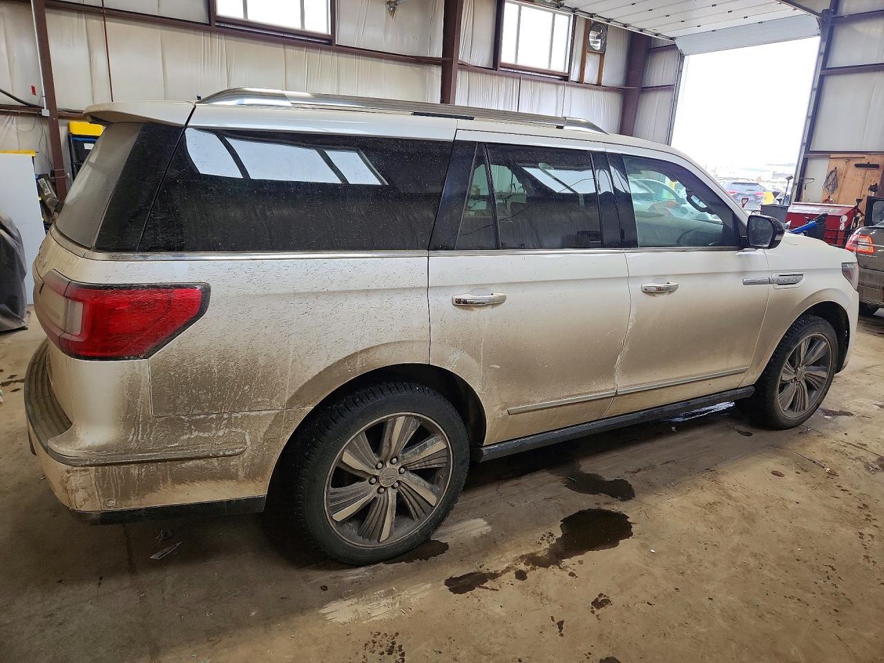 2019 Lincoln Navigator Reserve - zdjęcie 3