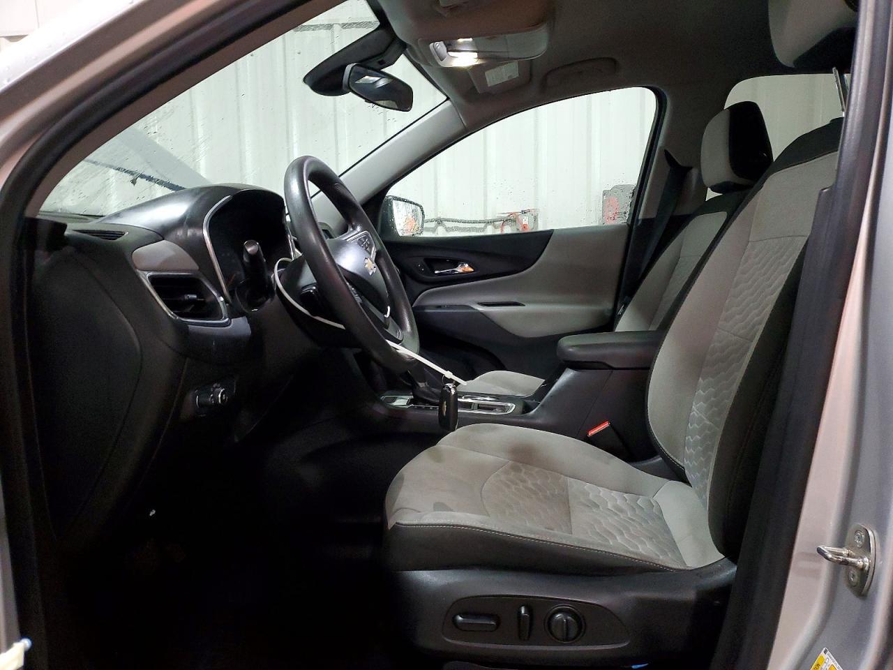 2020 Chevrolet Equinox Ls - zdjęcie 7