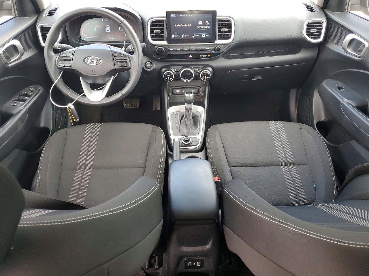 2025 Hyundai Venue Sel - zdjęcie 8