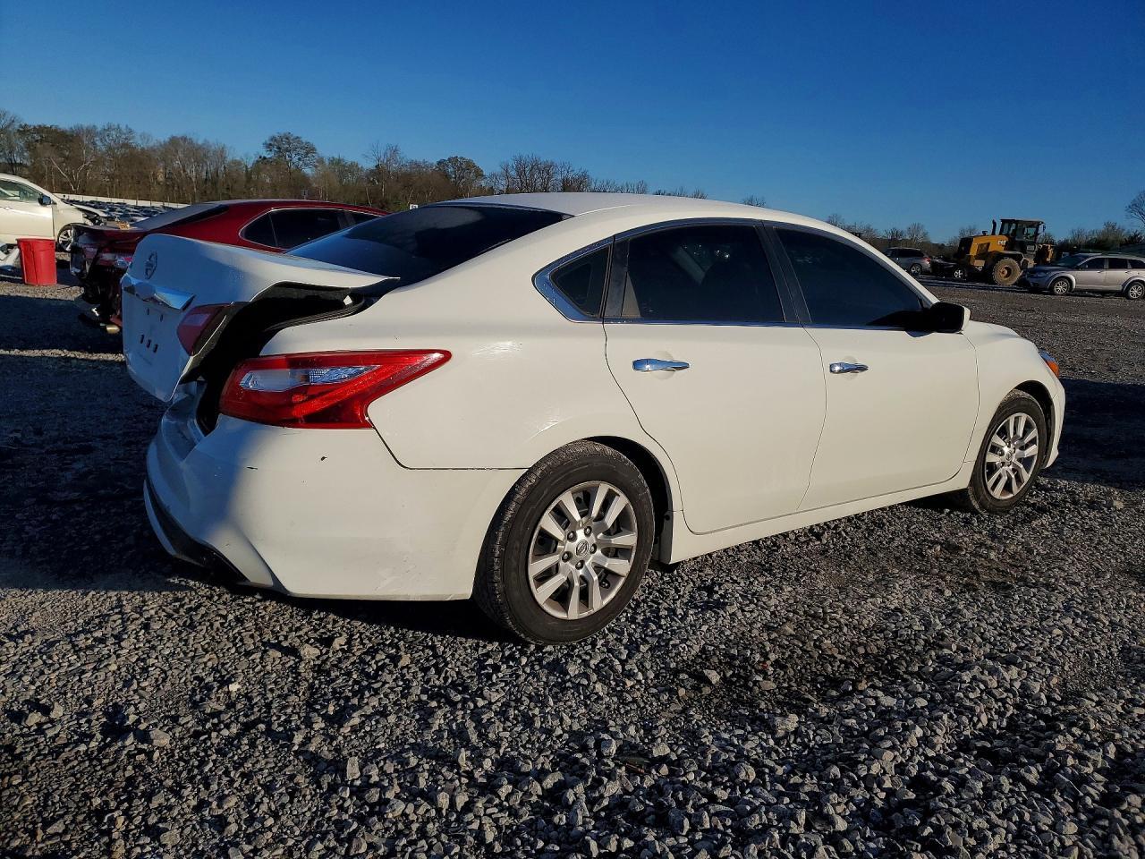 2016 Nissan Altima 2.5 S - zdjęcie 3