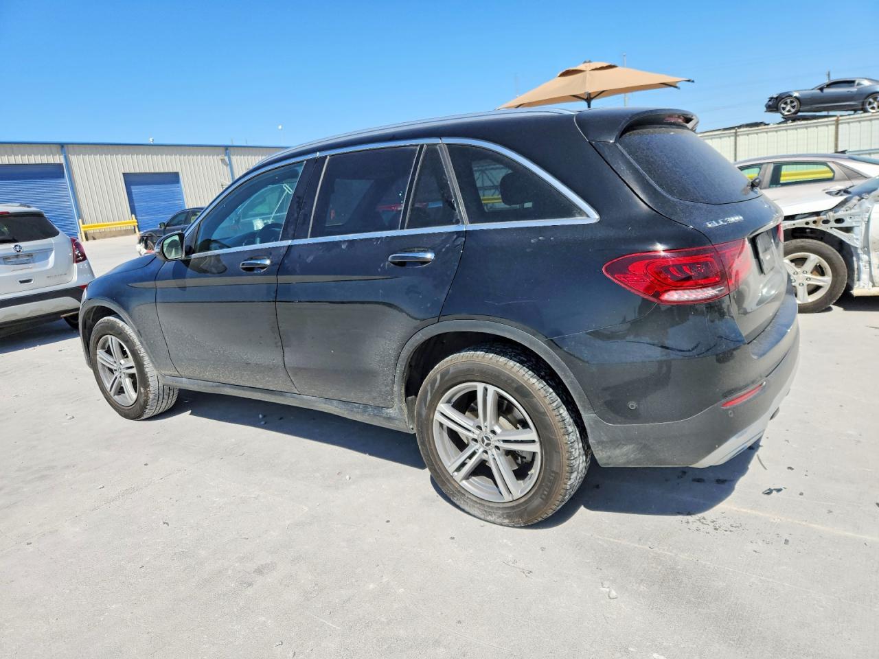 2021 Mercedes-Benz Glc 300 - zdjęcie 2