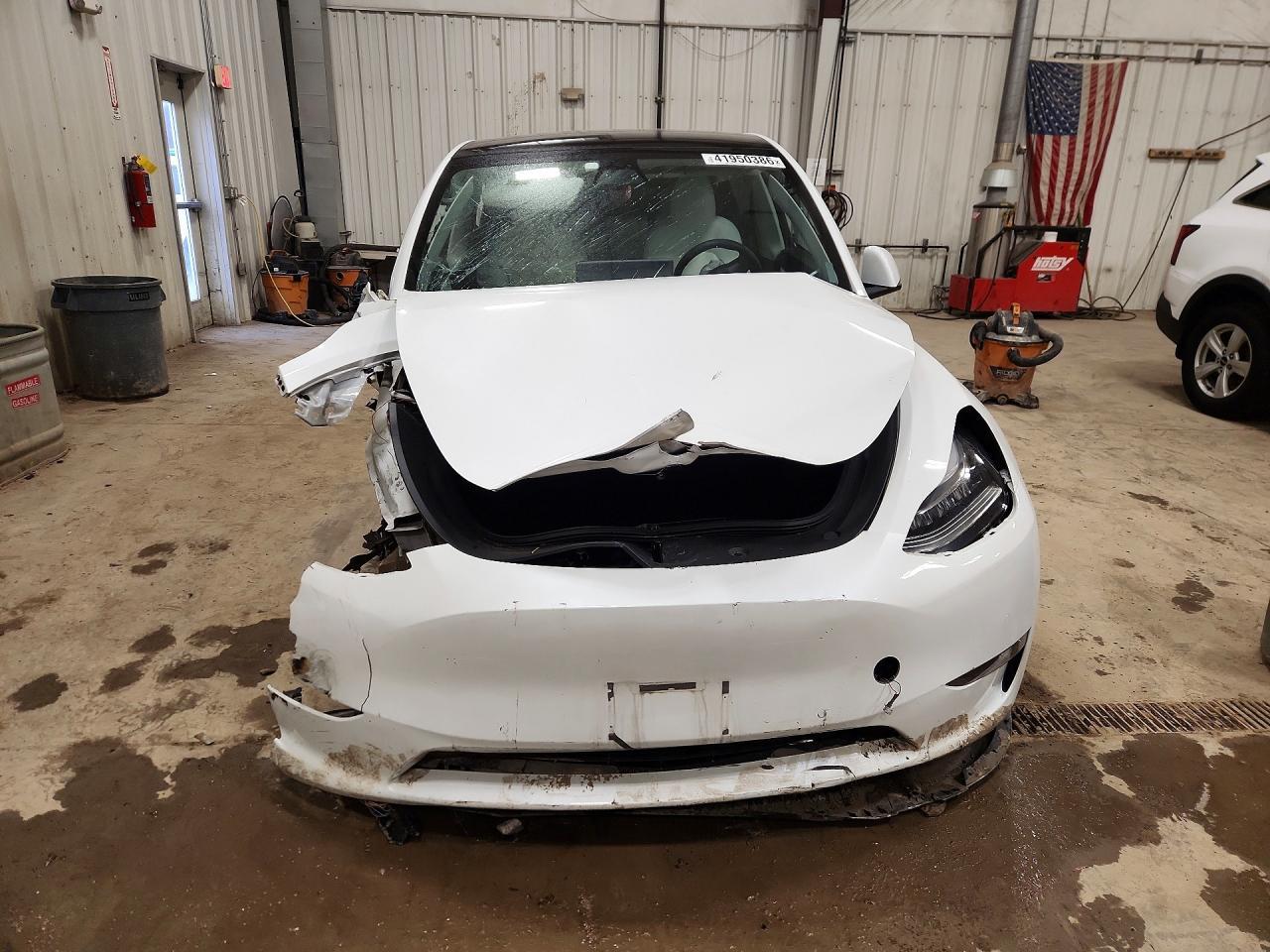 2022 Tesla Model Y - zdjęcie 5