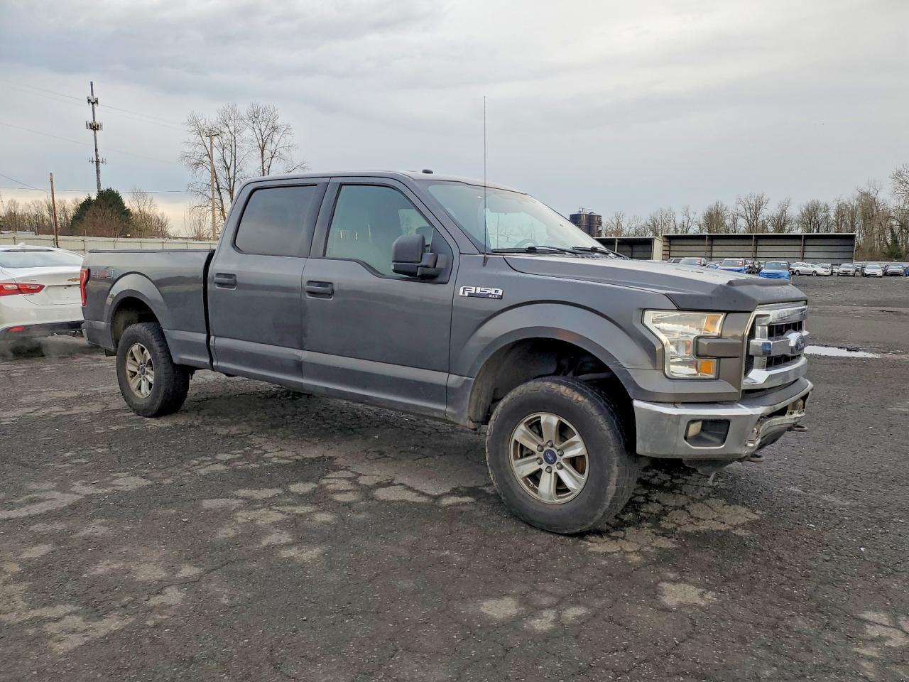 2016 Ford F150 Supercrew - zdjęcie 4