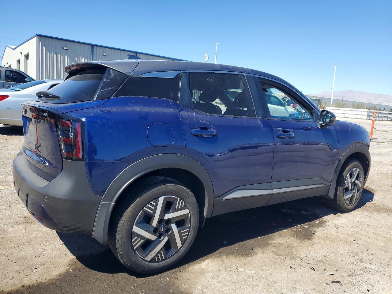 2025 Nissan Kicks Sv - zdjęcie 3