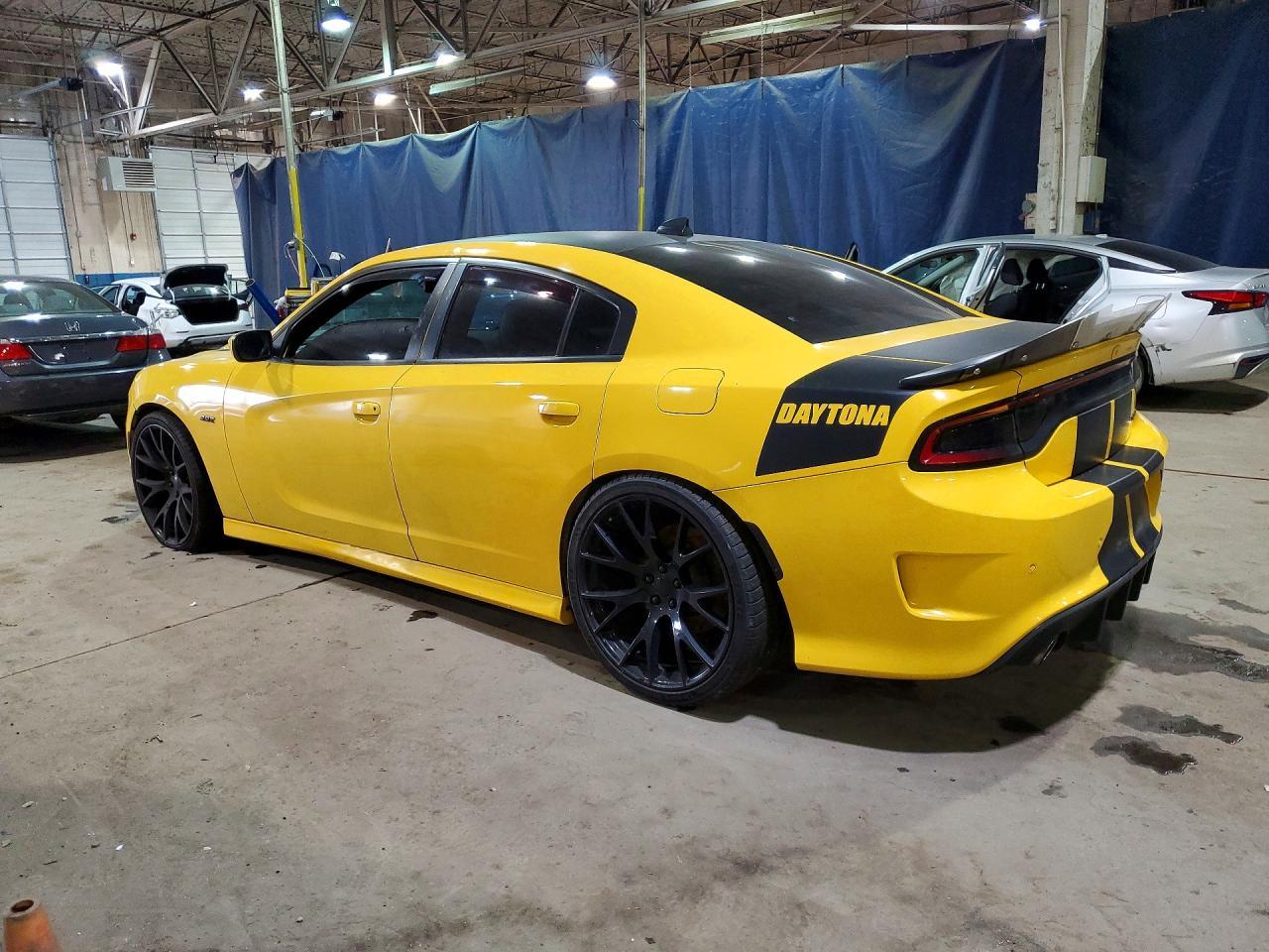 2017 Dodge Charger R - zdjęcie 2