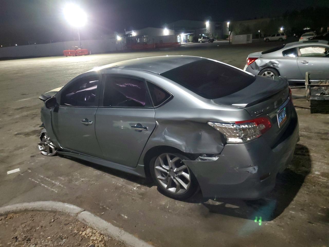 2014 Nissan Sentra Sr - zdjęcie 2