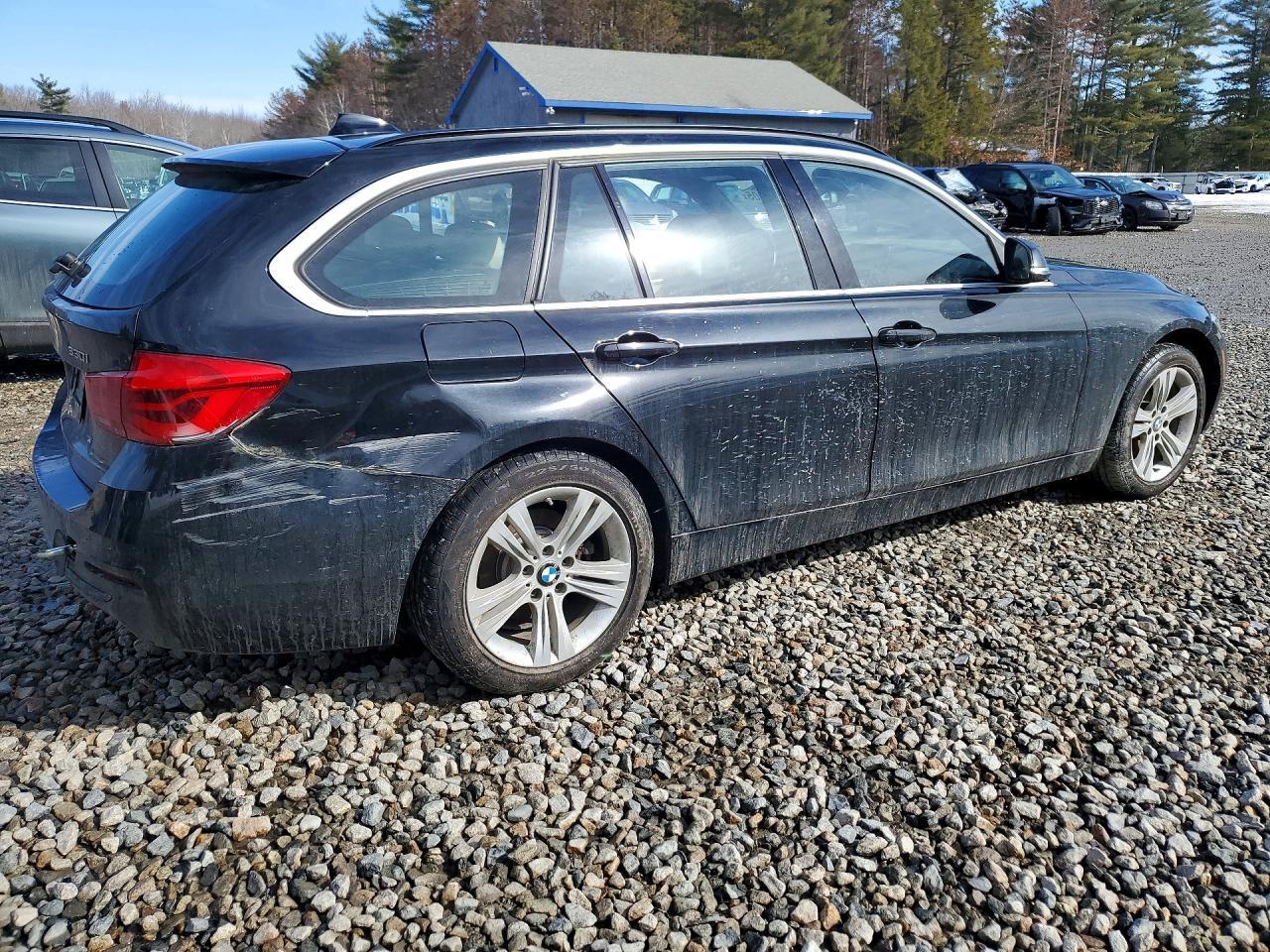 2019 BMW 330Xi - zdjęcie 3