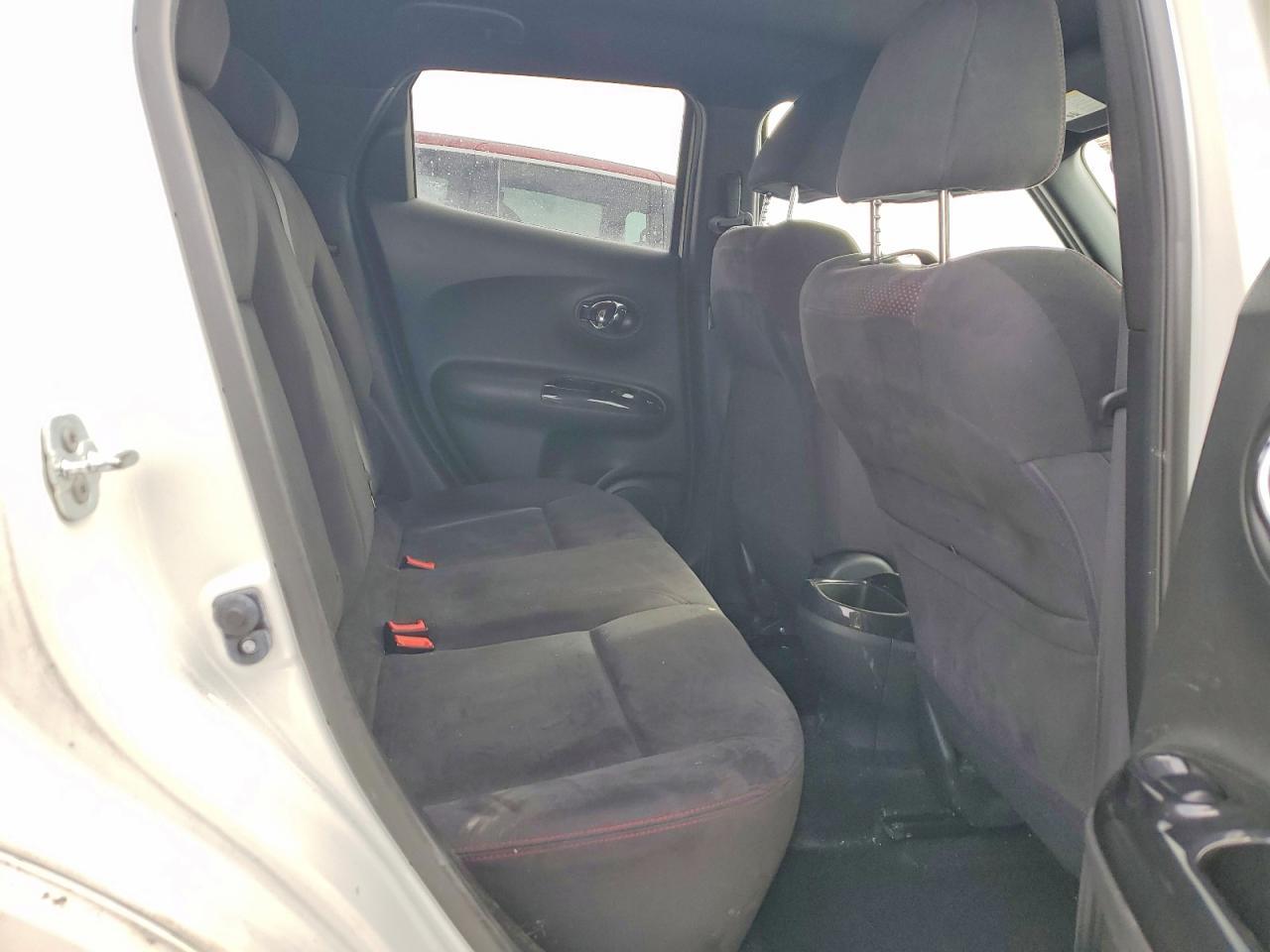 2016 Nissan Juke S - zdjęcie 11