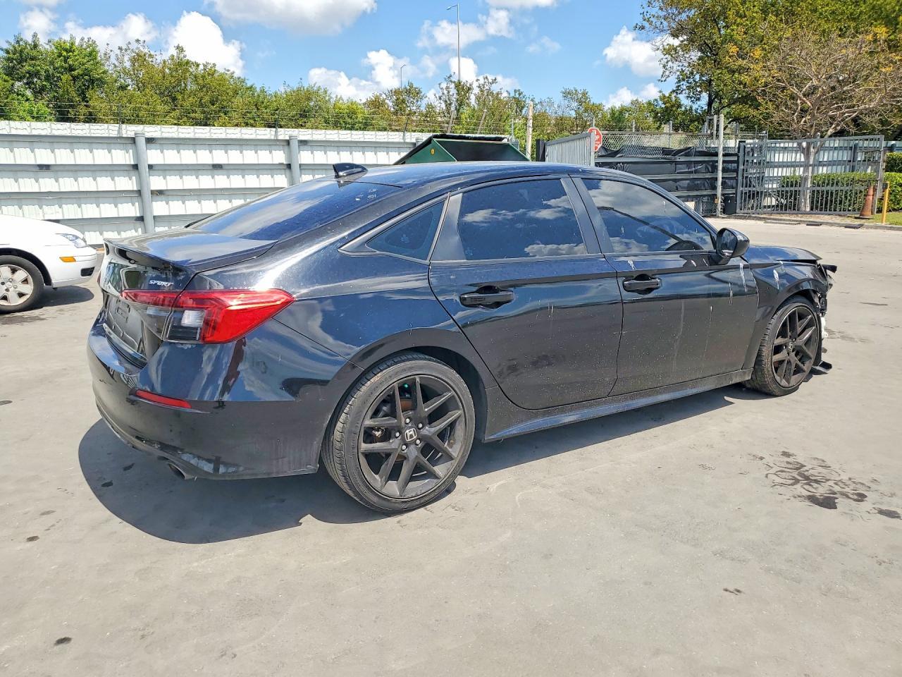 2022 Honda Civic Sport - zdjęcie 3