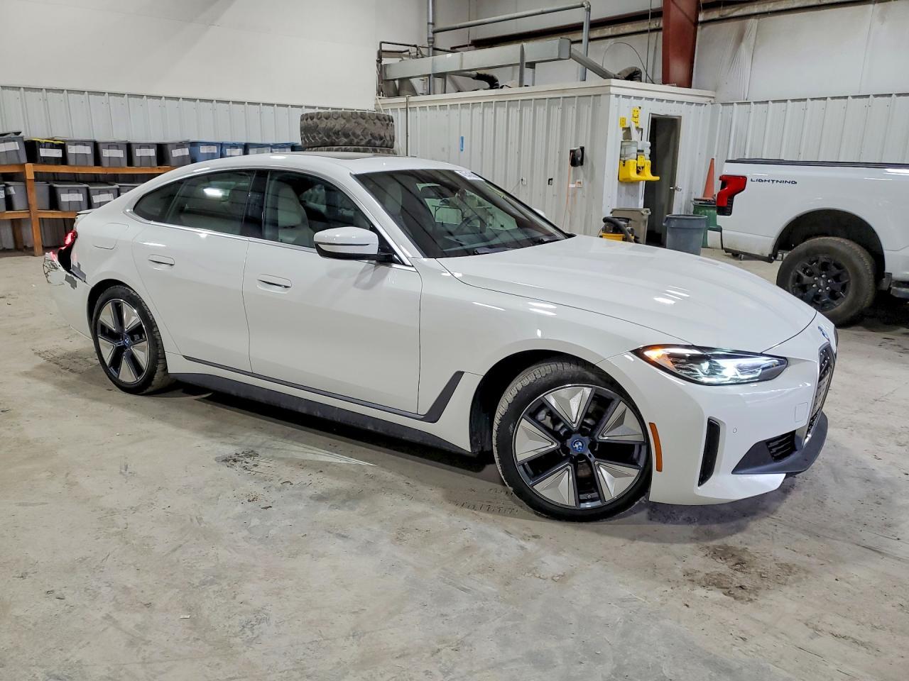 2024 BMW I4 xDrive 40 - zdjęcie 4