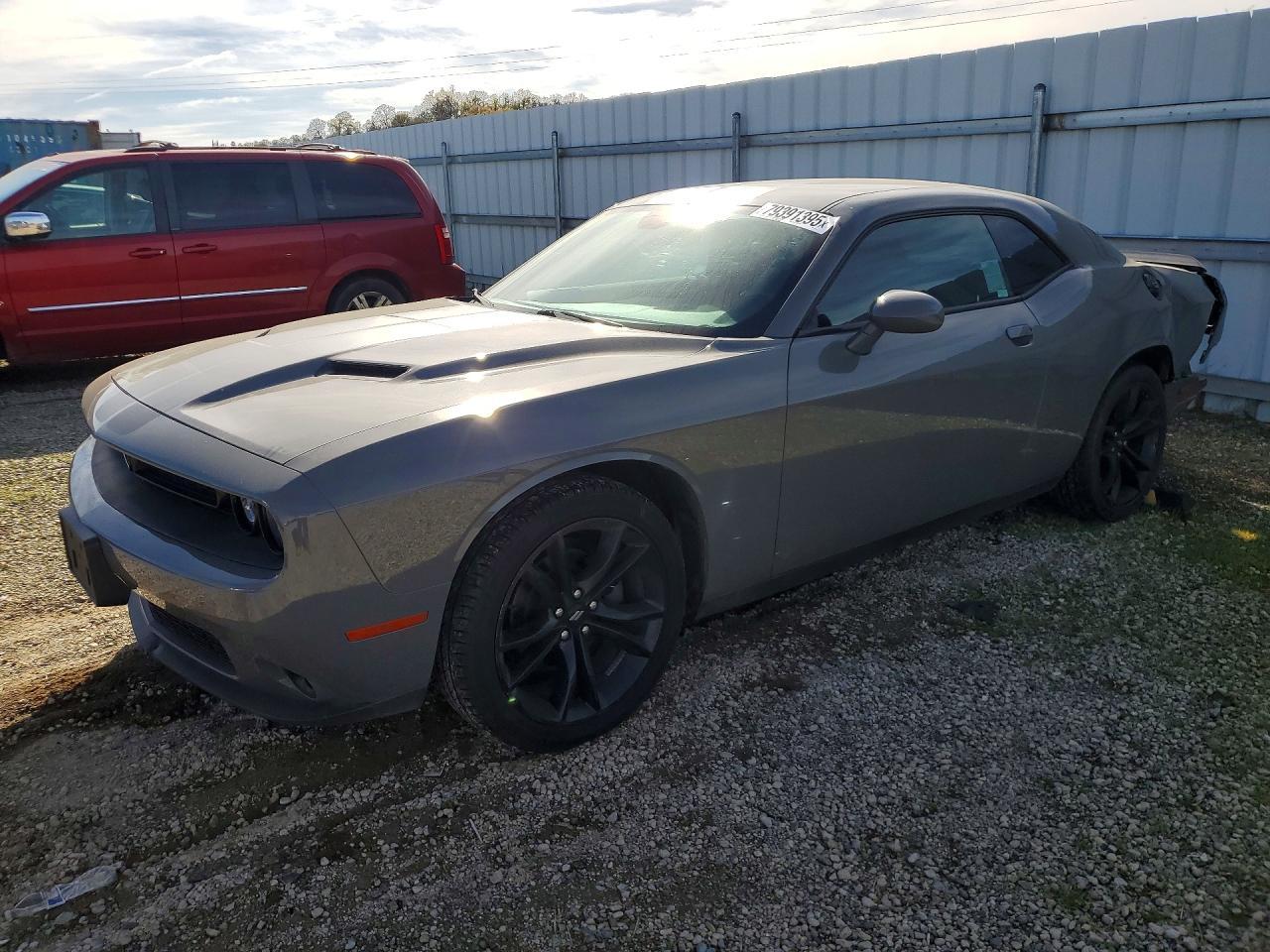 2017 Dodge Challenger Sxt - zdjęcie główne