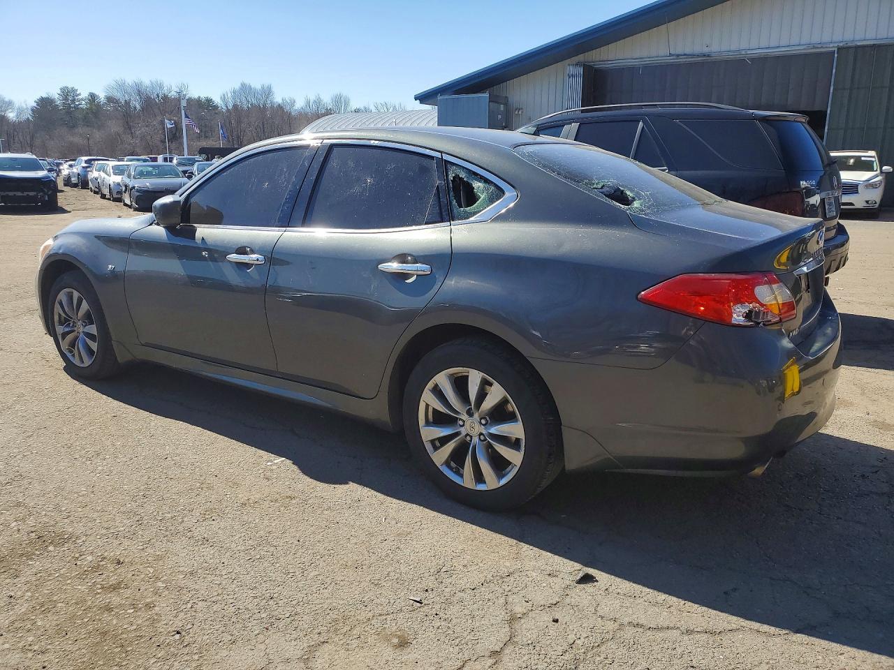 2014 Infiniti Q70 3.7 - zdjęcie 2