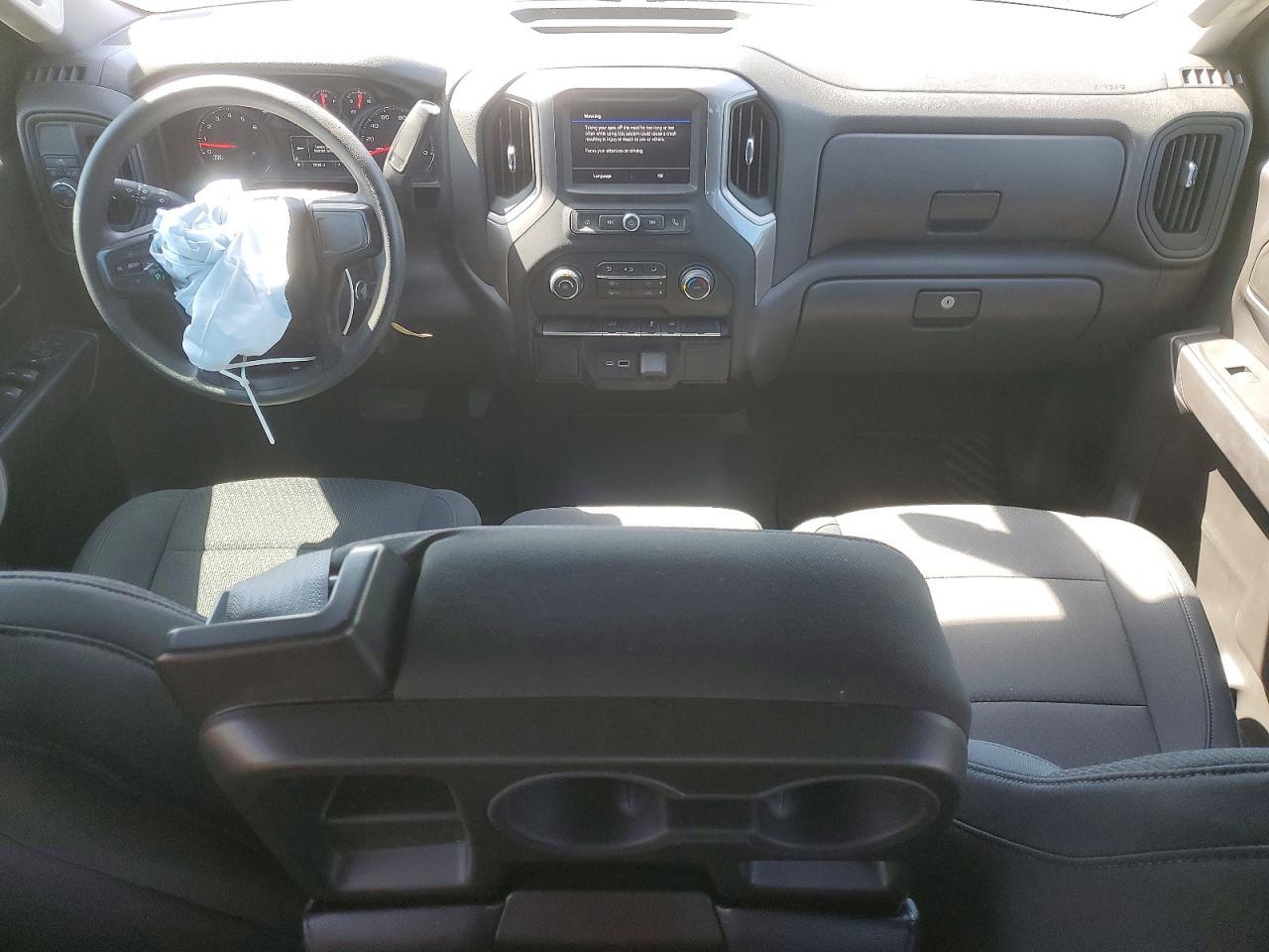 2021 Chevrolet Silverado C1500 Custom - zdjęcie 8